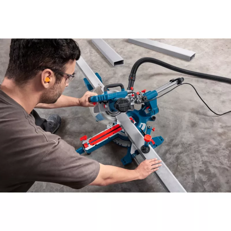 Bosch Professional GCM305-216S pokosová a zrezávacia píla (0601B61000)