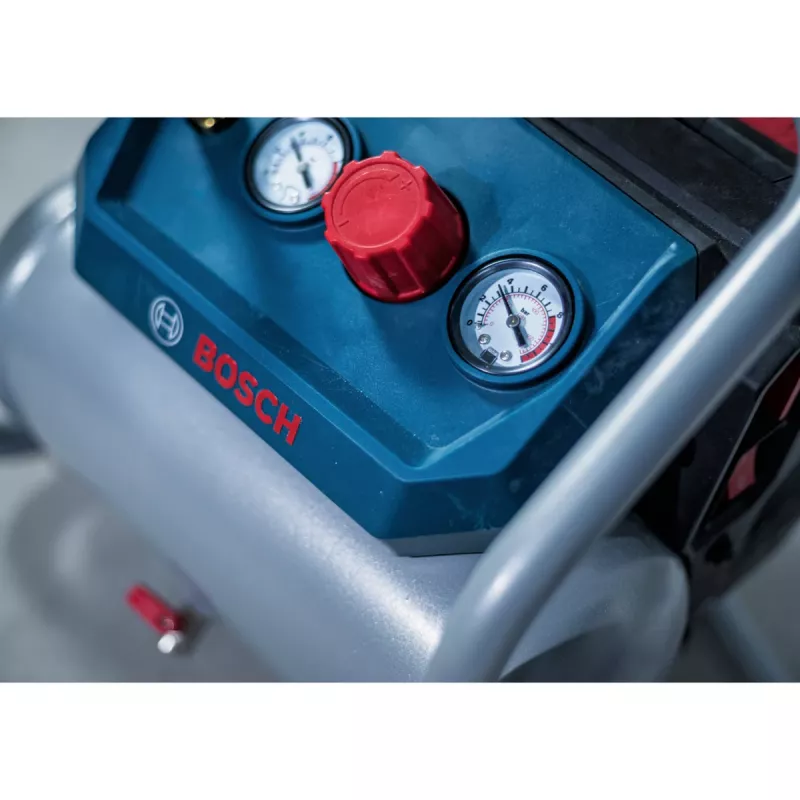 Bosch Professional GKO 18V-51 akumulátorový kompresor (modrá/strieborná)