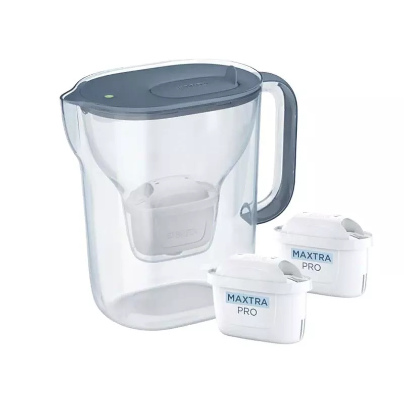 Brita Style Essential+ kanvica na vodu s filtrom s 2 MaxtraPro PP kazetami (2,4 l, tmavomodrá)