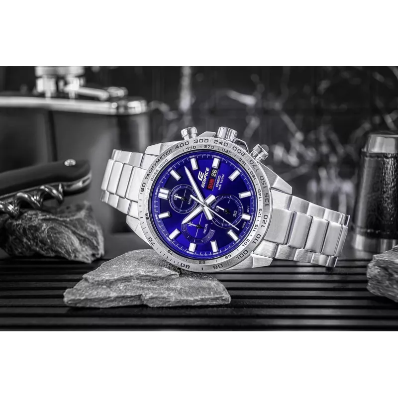 CASIO Edifice EFR-574D-2AVUEF pánske analógové quartzové hodinky, 42,3 mm, modrý ciferník, oceľový náramok
