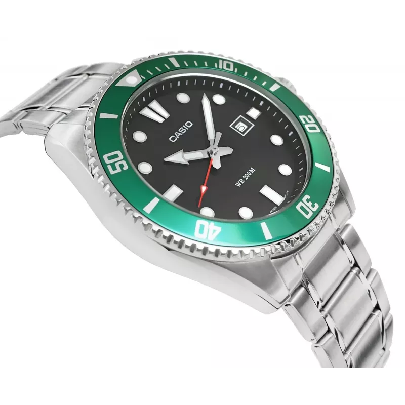 Casio MDV-107D-3AVEF pánske analógové quartzové hodinky, zelený ciferník a oceľový náramok, 200m vodotesnosť