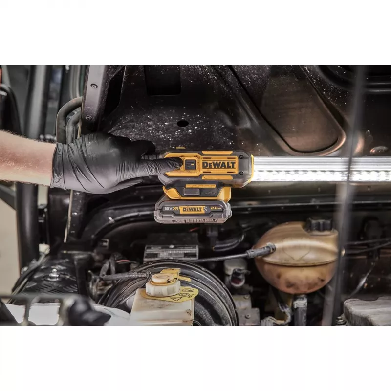 DEWALT DCL045 18V XR akumulátorové LED pracovné svietidlo (bez batérie)