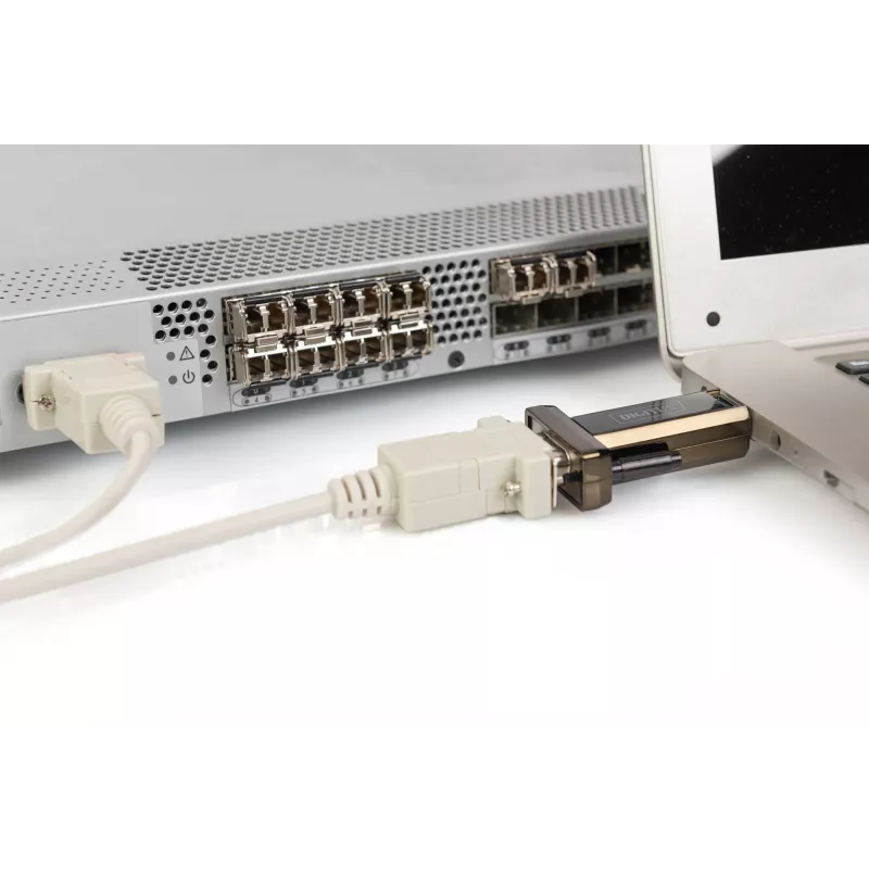 DIGITUS DA-70156 USB 2.0 na RS232 sériový adaptér, 1,5 m, čierny