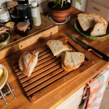 Fiskars 1059230 obdĺžniková bambusová krájacia doska 35 x 25 cm