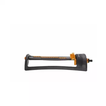 Fiskars postrekovač trávnika 1023662 oscilujúci postrekovač, dosah 200 m², čierna/oranžová