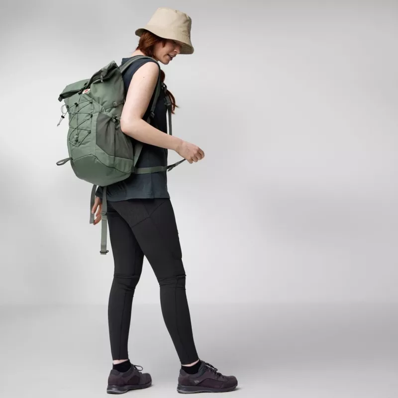 Fjällräven Abisko Hike Foldsack batoh - čierny