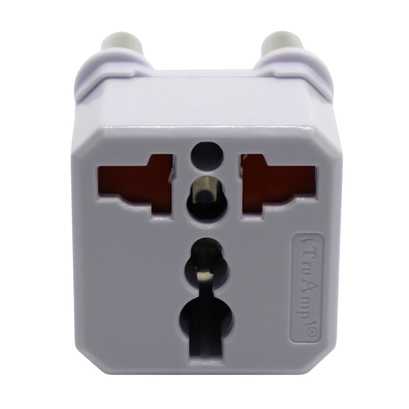 GIZZU GUTASA univerzálny cestovný adaptér s 17W USB-C PD a duálnym USB-A