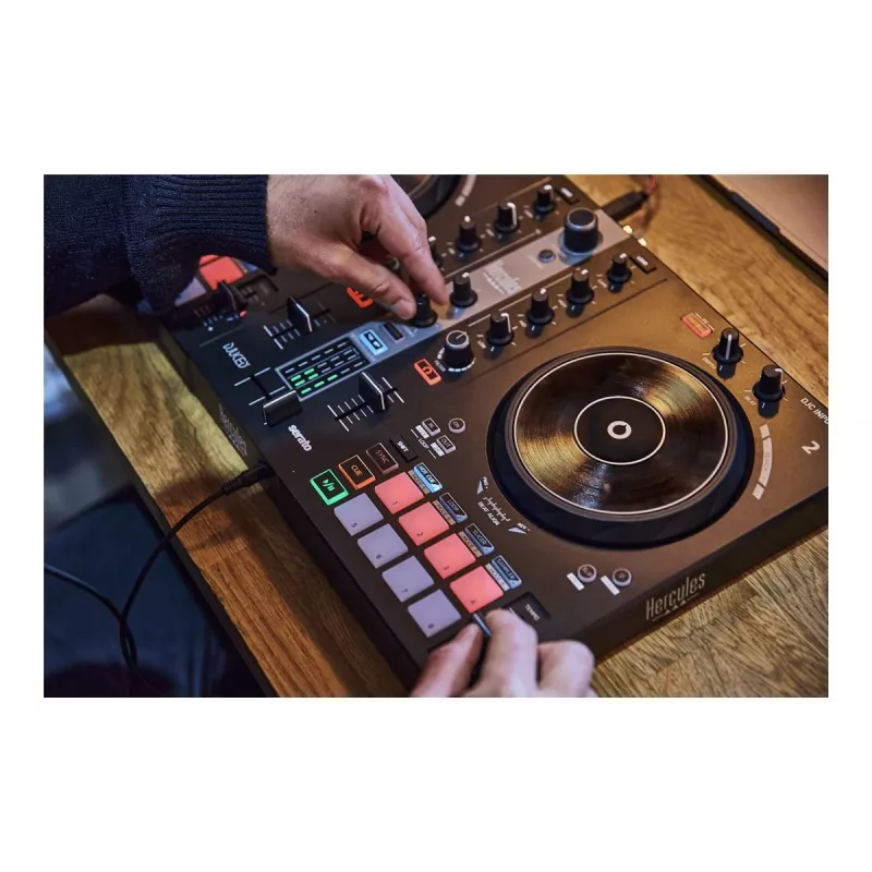 Hercules DJ Essentials Kit s DJControl Inpulse 200, reproduktormi DJMonitor 32 a slúchadlami HDP DJ45