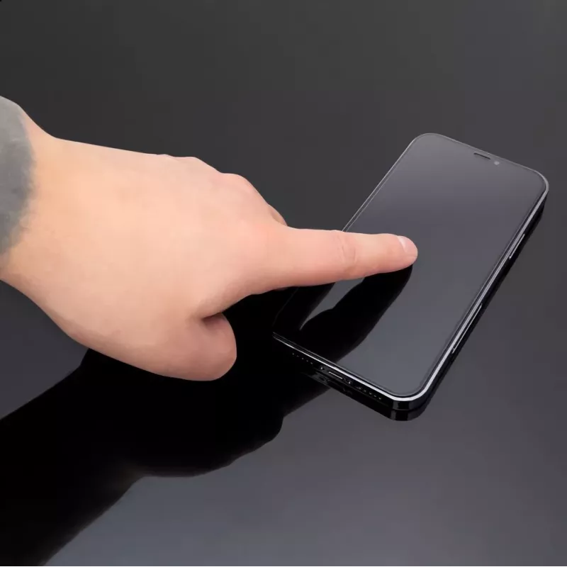 HURTEL Wozinsky Full Glue tvrdené sklo pre Samsung Galaxy S24+ s čiernym rámom