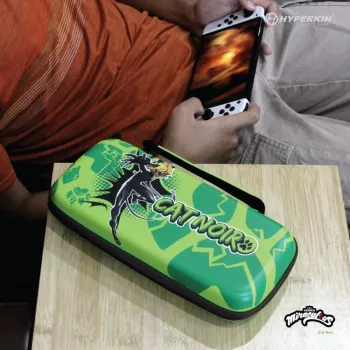 Hyperkin M07541-MTCN pevné puzdro, zelená, viacfarebná, PEVA, pre Nintendo Switch Lite, nárazuvzdorné, vodoodpudivé, taška