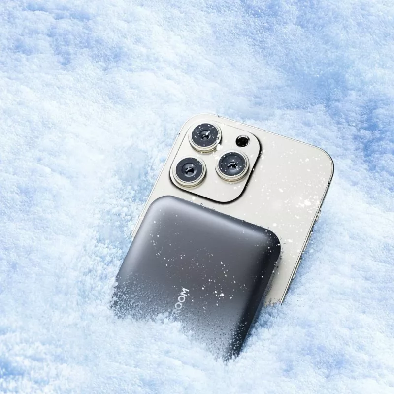 JOYROOM JR-W020 20W 10000mAh MagSafe powerbanka s káblom USB-C na USB-C 0,25m - čierna