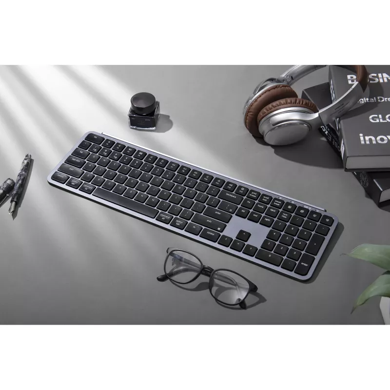 KEYCHRON B6 Pro Low-Profile Wireless Mechanical Keyboard (Grey/Black, nemecké rozloženie, nožnicový spínač)