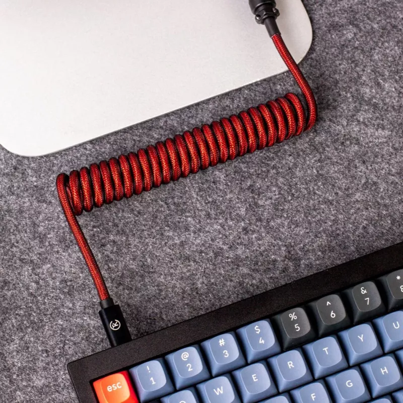 Keychron Coiled Aviator kábel - červený (USB-A na USB-C, 2m, odnímateľný GX12)