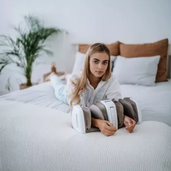 Medivon Perseus 3-in-1 masážny prístroj na nohy, biela/hnedá