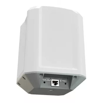 MikroTik LAMP 5G R16 5G router s 8x Gigabit Ethernet a 2.5G SFP+