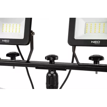 NEO TOOLS dvojitý reflektor 2x50W SMD LED 8500lm 230V na statíve 1,8m