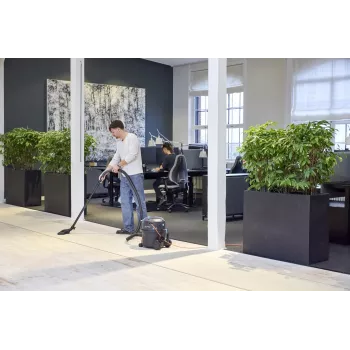 Nilfisk Office vysávač na suché vysávanie s navíjaním kábla, recyklovaný plast, 10L, 800W, HEPA H13, 62dB