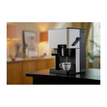 NIVONA Cube 4102 plne automatický kávovar v krémovej farbe – espresso, cappuccino & latte macchiato s OneTouch mliečnym penovačom, 15-barové čerpadlo a TFT displej