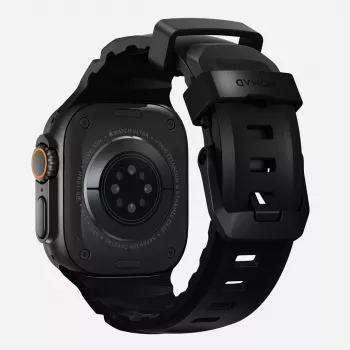 NOMAD Rocky Point remienok pre Apple Watch 46mm/49mm s FKM a titánom (Carbon Black, Black Hardware)