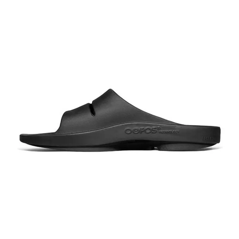 OOFOS OOahh nazúvacia sandál - Black/Black - EU 46