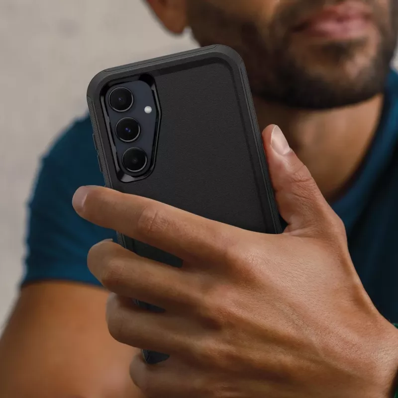 OtterBox Defender Series zadný kryt pre Samsung Galaxy S20 FE – čierny 77-95431