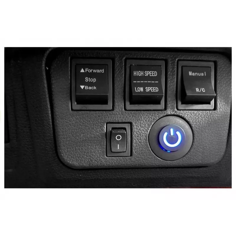 PETMEX batériou poháňaný Jeep HP012 pre deti s LED svetlami a MP3, čierny