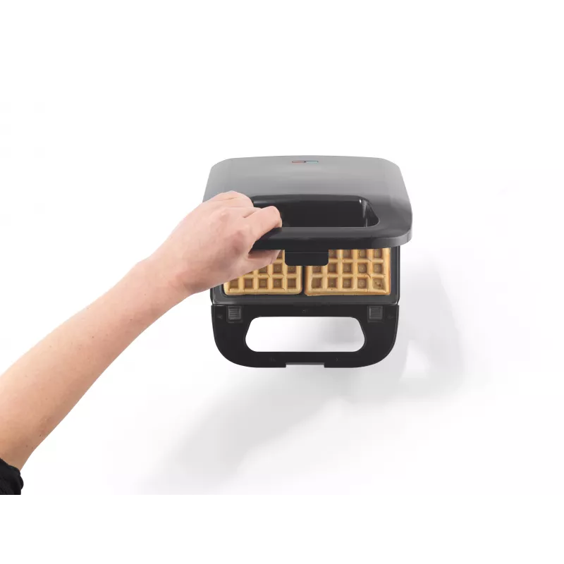 Progress EK6666PVDE 3 in 1 Snack Maker – prístroj na vafle, sendviče a šišky, 900W, čierny