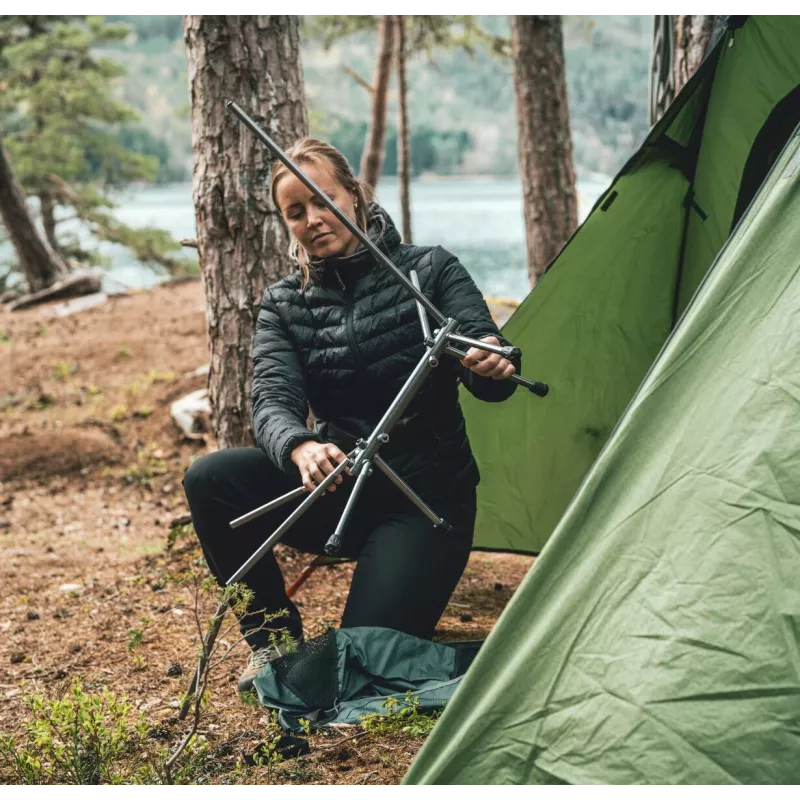 ROBENS Pilgrim skladacia kempingová stolička 120 kg čierna/sivá