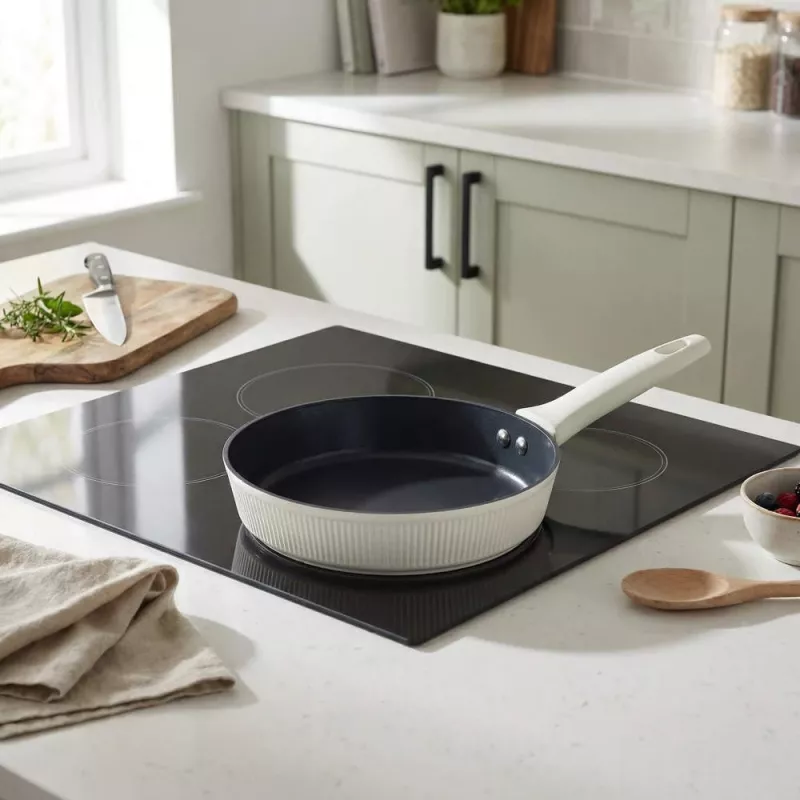 Russell Hobbs RH03861C Cote panvica 24 cm, krémová