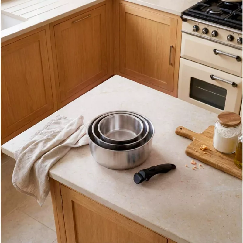 Russell Hobbs RH04034 nehrdzavejúca oceľ 4-dielna súprava hrncov Smart Clip