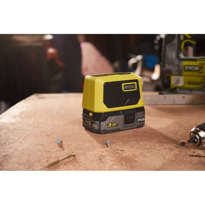 RYOBI ONE+ 18V Bluetooth mini reproduktor (zelená/čierna, iba prístroj)