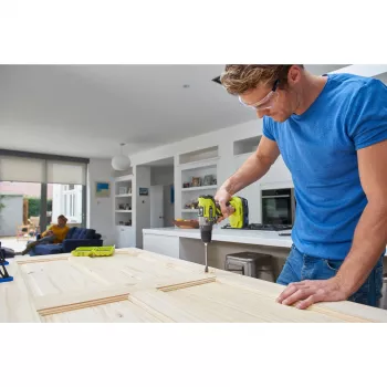 RYOBI ONE+ akumulátorový príklepový skrutkovač R18PD5-220S, 18V (zelená/čierna, 2x 2,0 Ah Li-Ion batérie)
