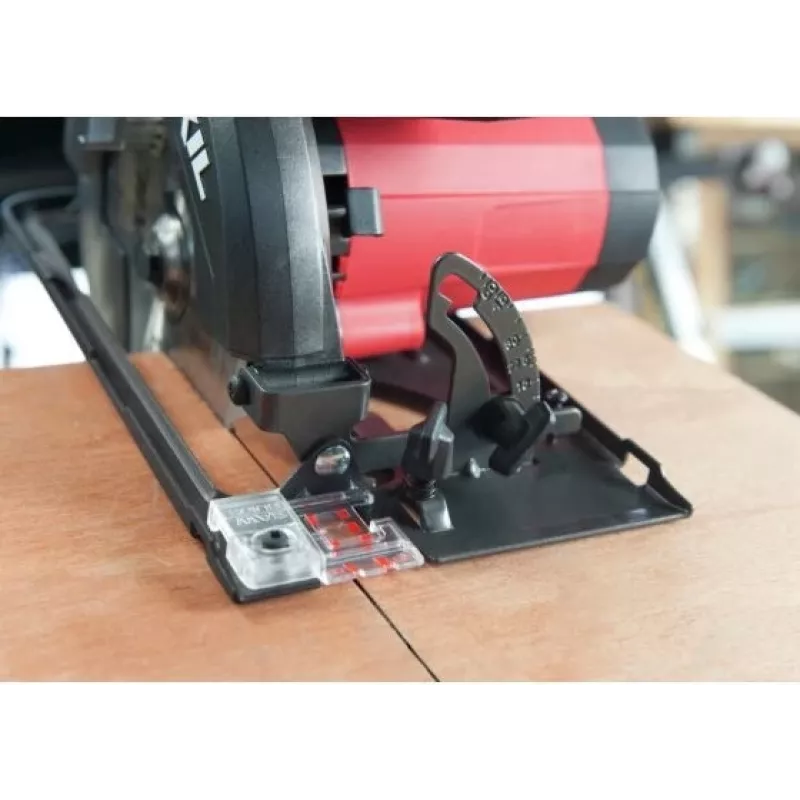 SKIL kotúčová píla 5820AA 1250W 184mm