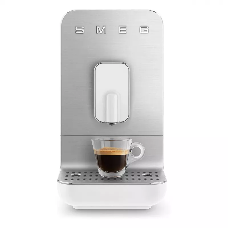 SMEG BCC11WHMEU plnoautomatický kávovar s parnou funkciou, vstavaný mlynček, 1,4 l, 1350 W, biely