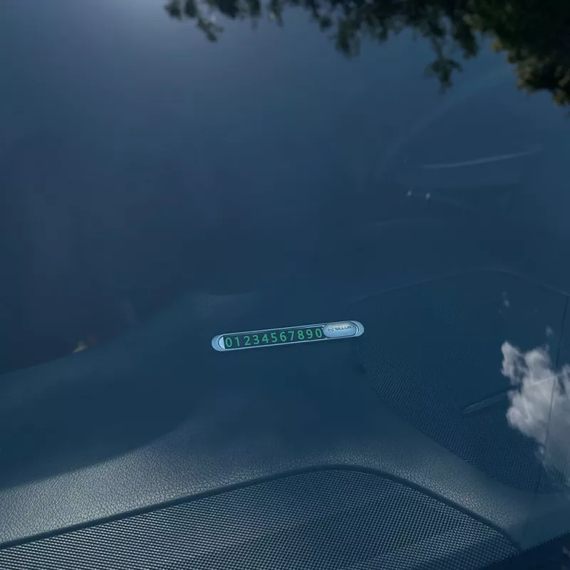 Tellur dočasná parkovacia karta s telefónnym číslom, metallic strieborná