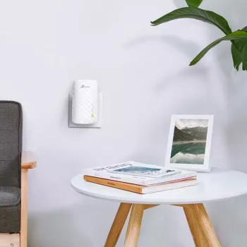 TP-Link AC750 Wi-Fi opakovač RE200 - dualband zosilňovač signálu do zásuvky, 1 Ethernet port, WPS, režim access point