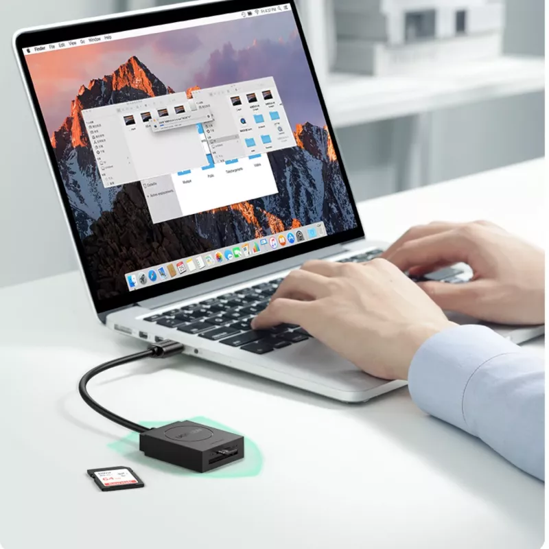 UGREEN USB 3.0 dual slot čítačka kariet pre SD/TF karty – 5 Gbit/s prenos dát