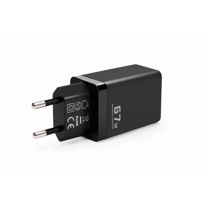 Voltage GaN nabíjačka 67W nástenná nabíjačka, PD 3.0 / QC 3.0, 2x USB-C & 1x USB-A, EU konektor, čierna