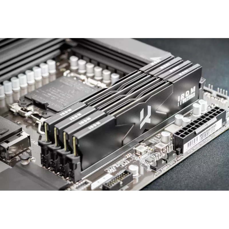 Goodram IRDM DDR5 IR-5600D564L36/32G pamäťový modul 32 GB 1 x 32 GB 288-pinový DIMM